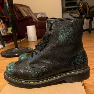 LIMITED EDITION 2020 Dr. Martens St. Patrick’s Day 1460